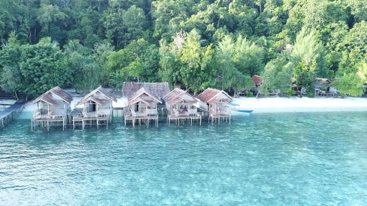Firdas Bungalows Waisai Extérieur photo