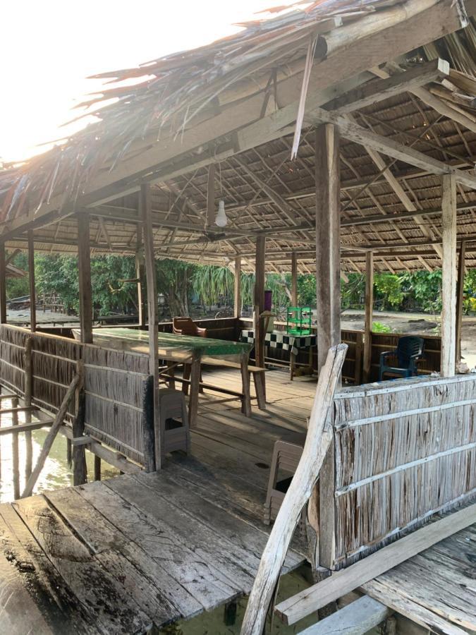 Firdas Bungalows Waisai Extérieur photo
