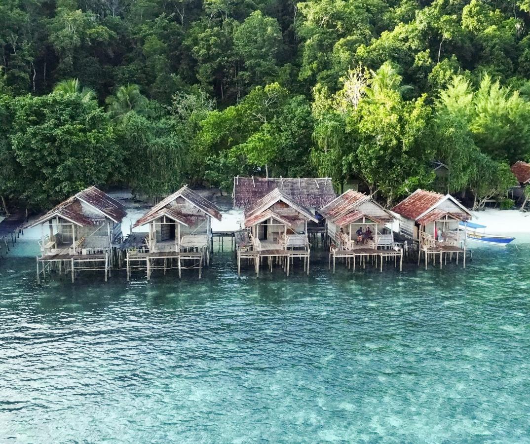 Firdas Bungalows Waisai Extérieur photo